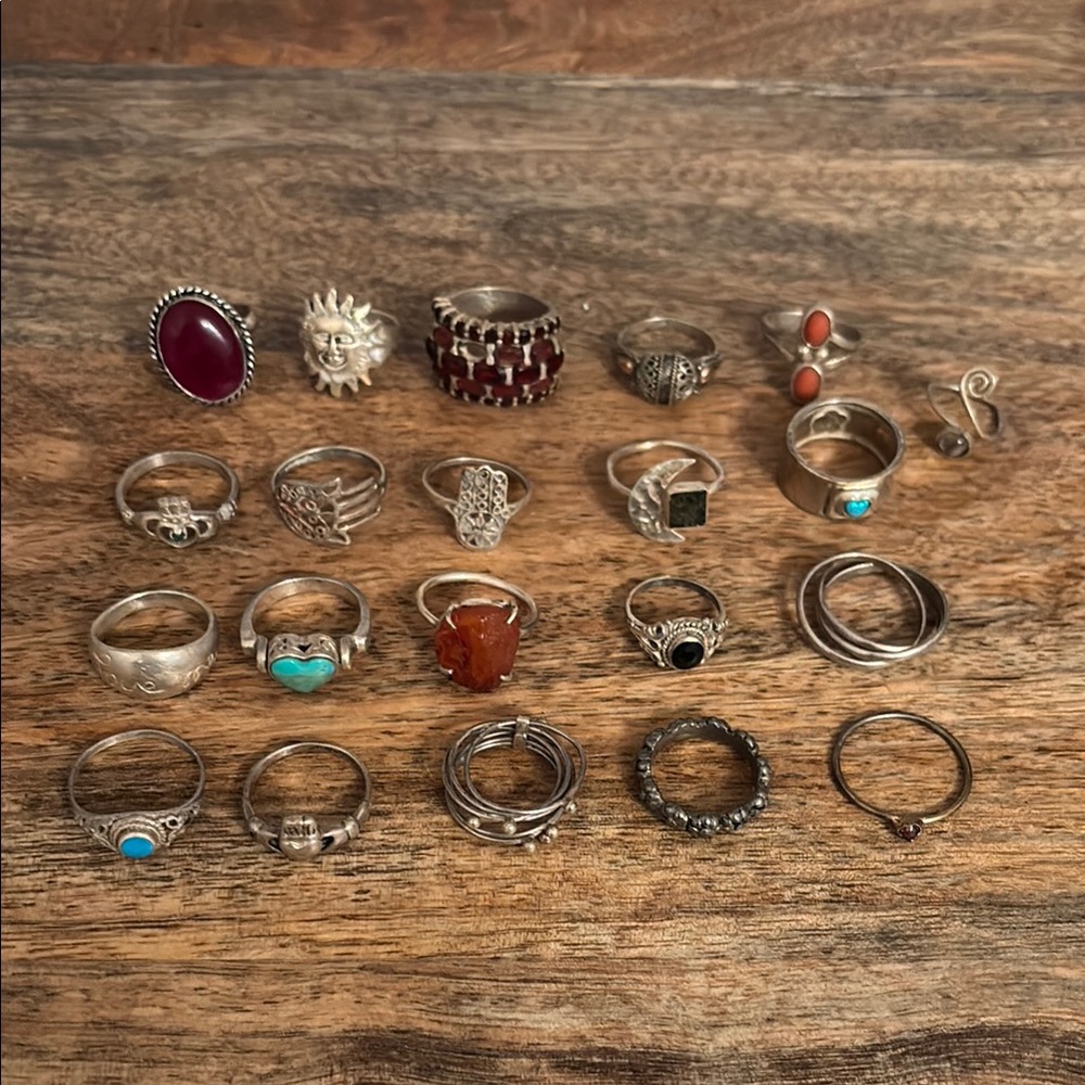 Lot of sterling silver rings (various sizes)